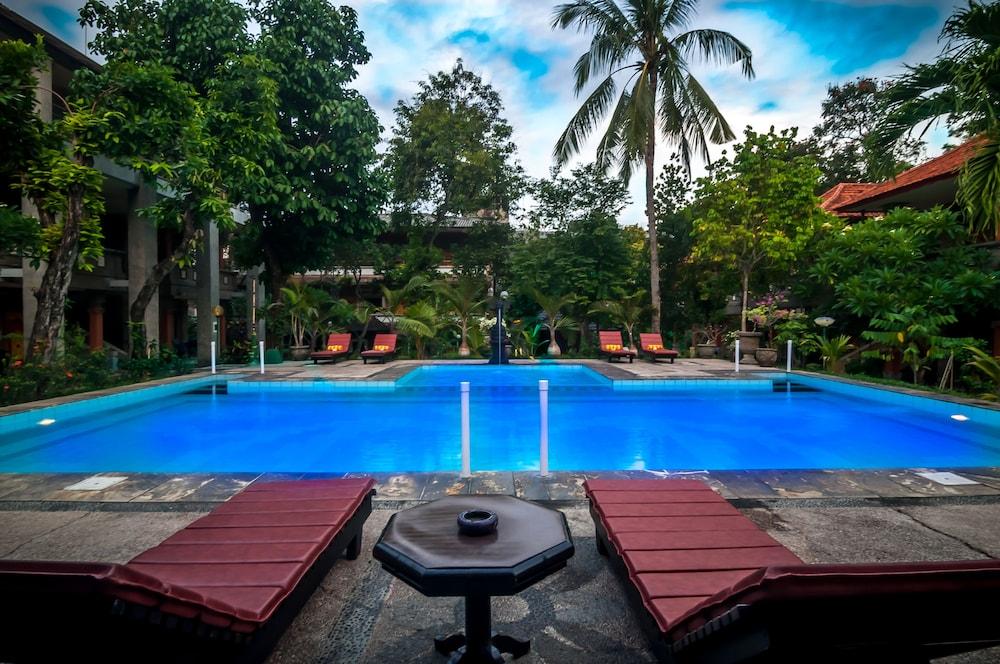 Melasti Kuta Bungalows & Spa Buitenkant foto