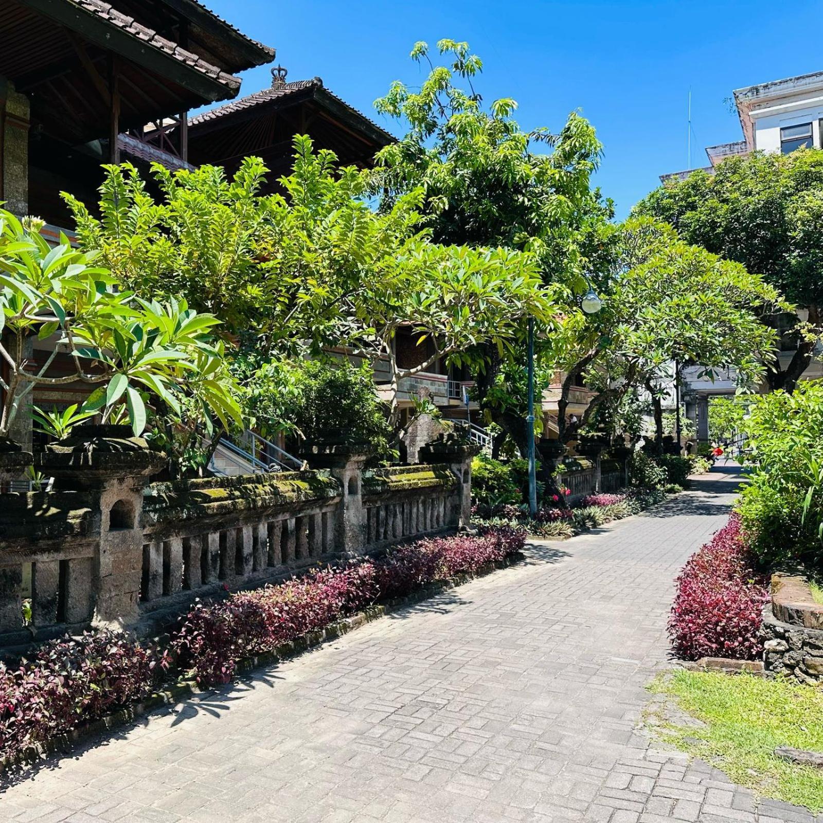 Melasti Kuta Bungalows & Spa Buitenkant foto